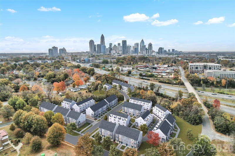 2126 Clarksdale Dr, Charlotte, NC 28206