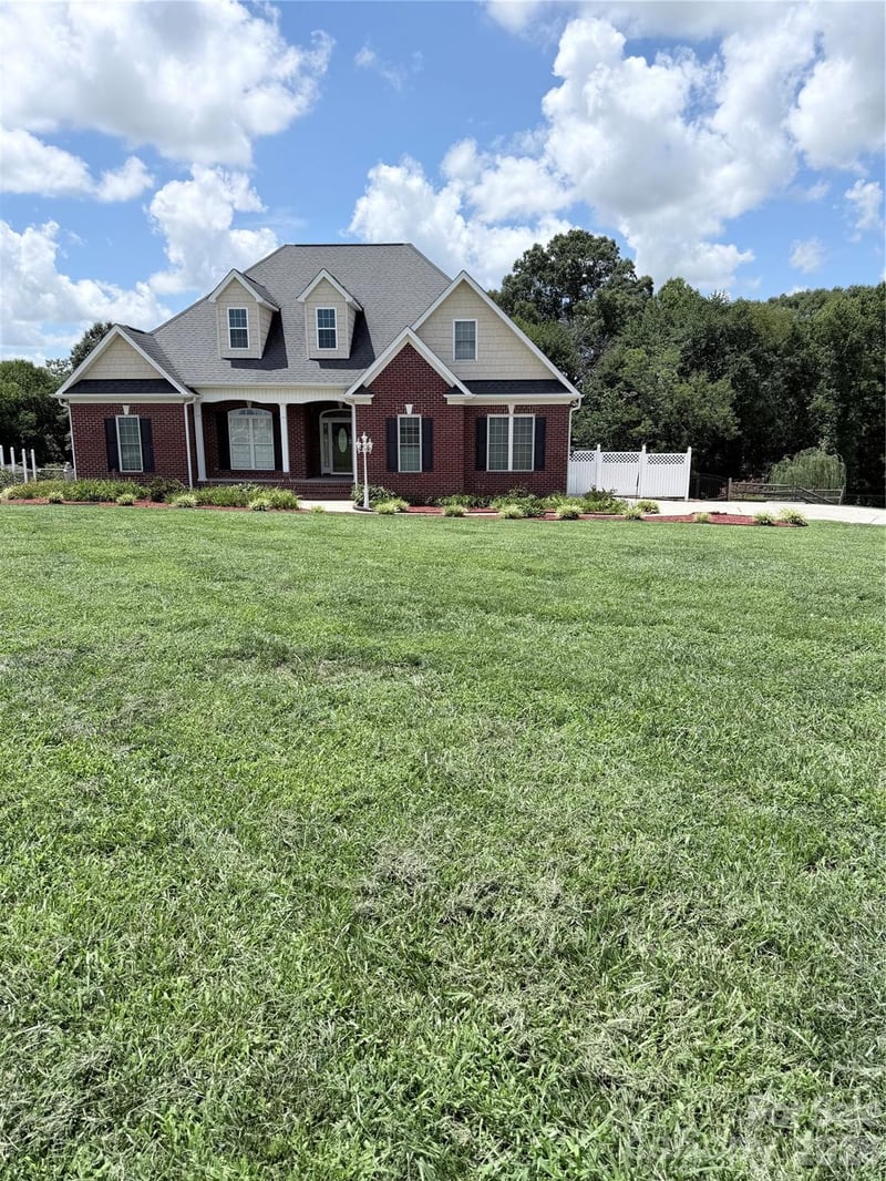 4209 Cheshire Glen Dr, Monroe, NC 28110