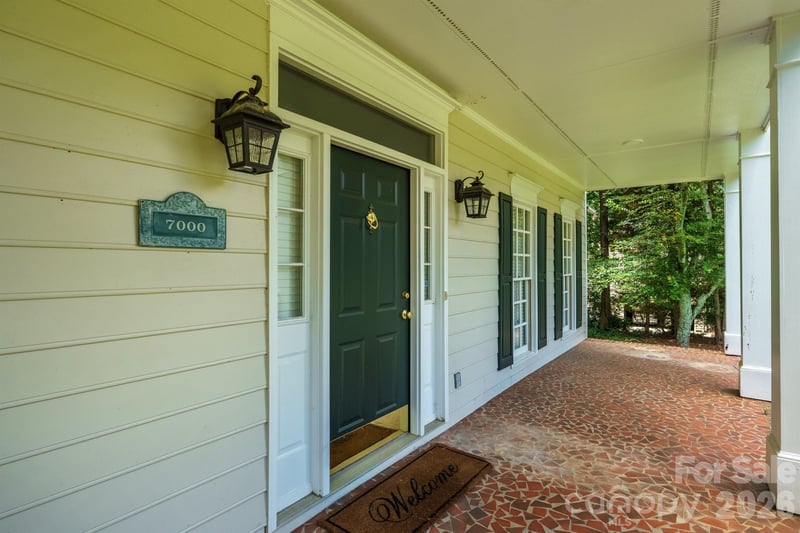 7000 Hollow Oak Dr, Charlotte, NC 28227