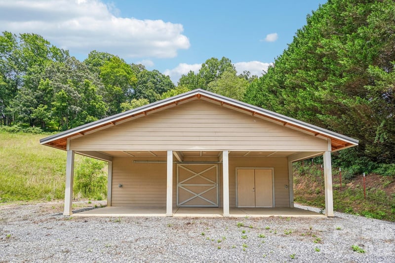50 Glance Cove Rd, Clyde, NC 28721