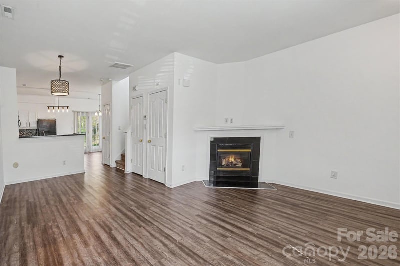 4759 Stoney Branch Dr, Charlotte, NC 28216