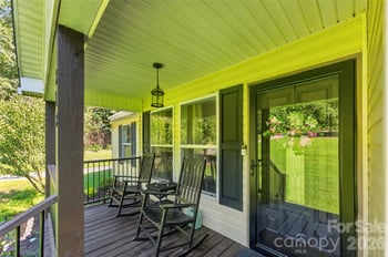 618 Indian Hill Rd, Olin, NC 28660
