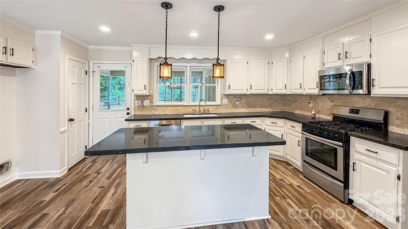 16539 Grapperhall Dr, Huntersville, NC 28078