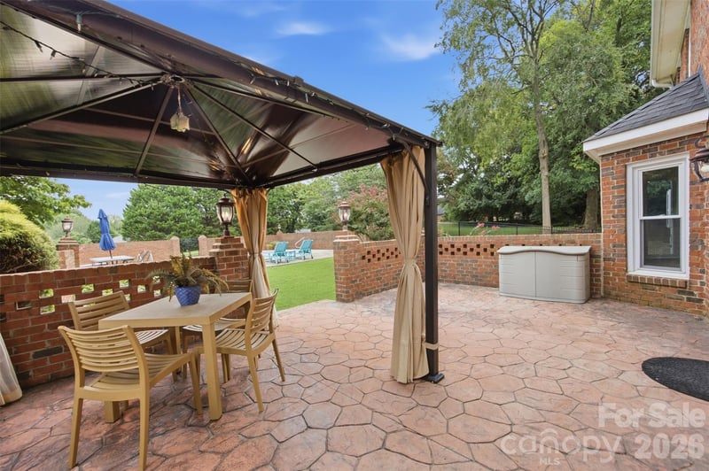 1511 Prancer Ln, Gastonia, NC 28056