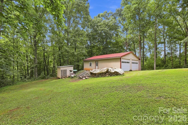 175 Riverfield Dr, Statesville, NC 28625