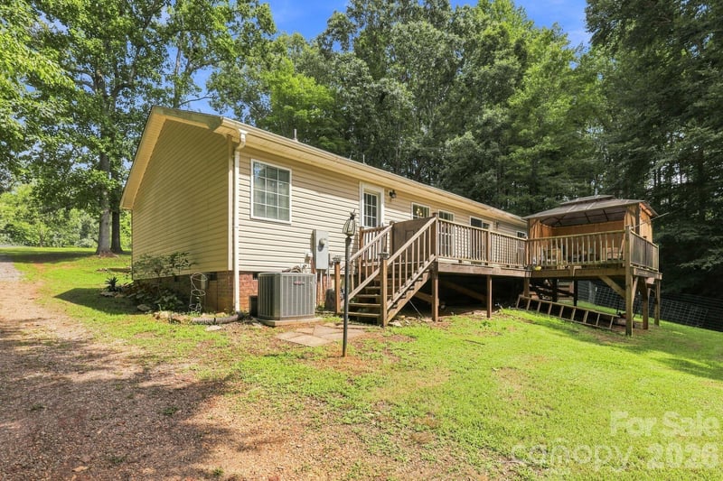175 Riverfield Dr, Statesville, NC 28625