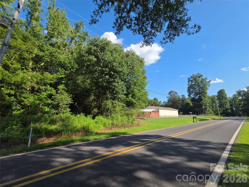2028 Bess Town Rd, Bessemer City, NC 28016