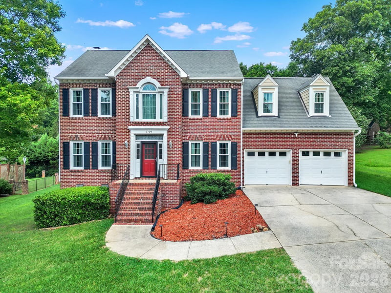 5709 Mallard Grove Rd, Charlotte, NC 28269