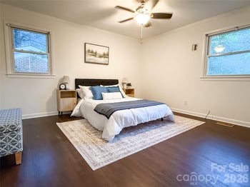 1443 Lynhurst Dr, Gastonia, NC 28054