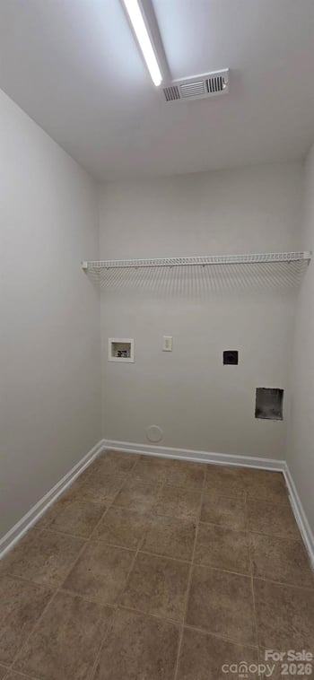 5708 Twin Brook Dr, Charlotte, NC 28269