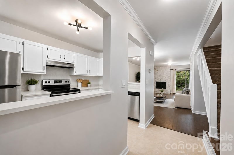 6216 Windsor Gate Ln, Charlotte, NC 28215