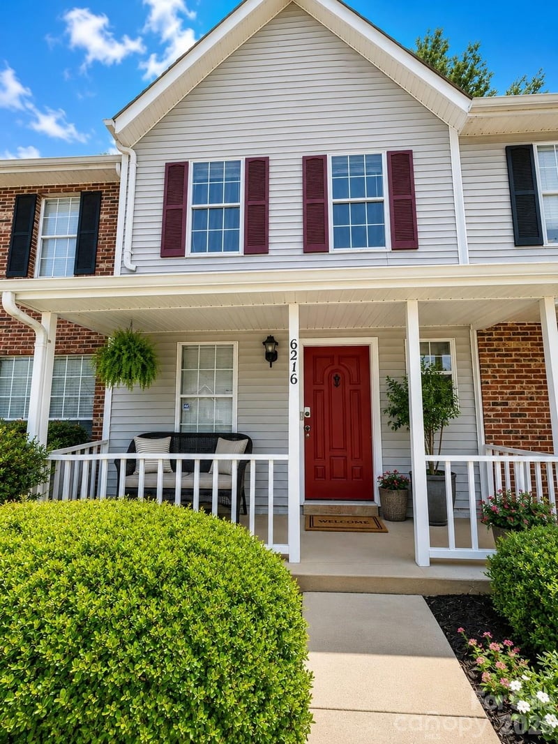 6216 Windsor Gate Ln, Charlotte, NC 28215