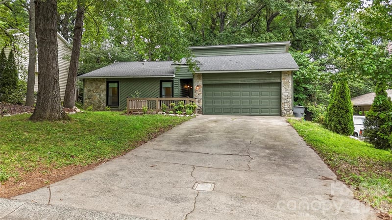 4607 Cricklewood Ln, Charlotte, NC 28212