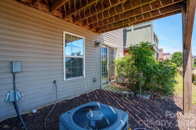 2302 Rachelwood Dr, Charlotte, NC 28273