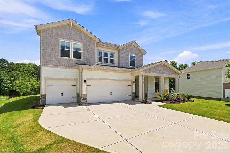 220 Warfield Dr, Mooresville, NC 28115