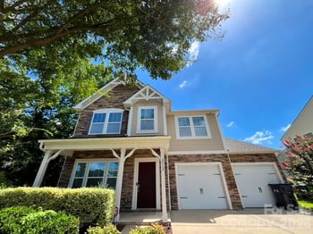 2512 Viburnum Ct, Charlotte, NC 28215