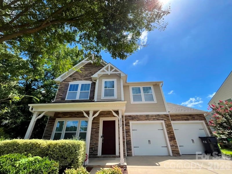 2512 Viburnum Ct, Charlotte, NC 28215