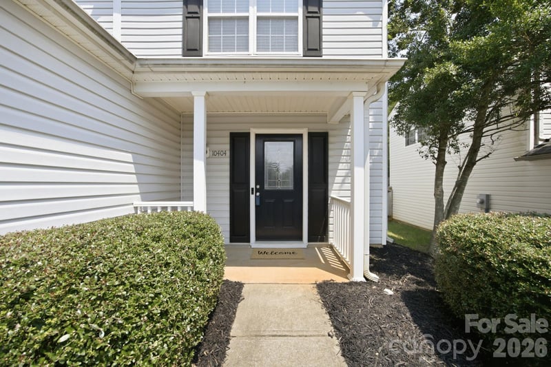 10404 Haddington Dr NW, Charlotte, NC 28269