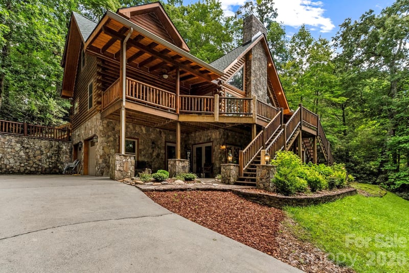 475 Toe River Rd, Burnsville, NC 28714