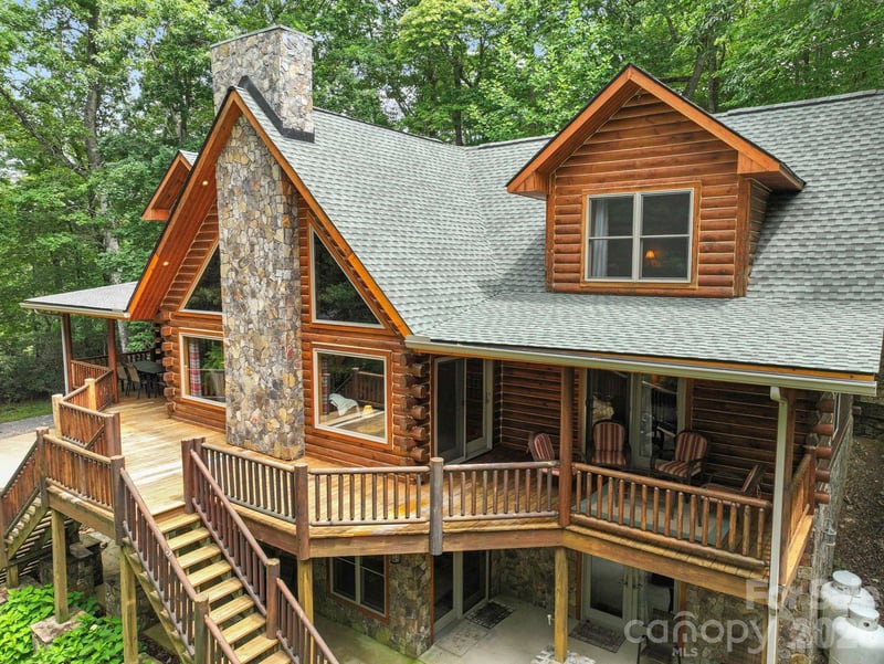475 Toe River Rd, Burnsville, NC 28714