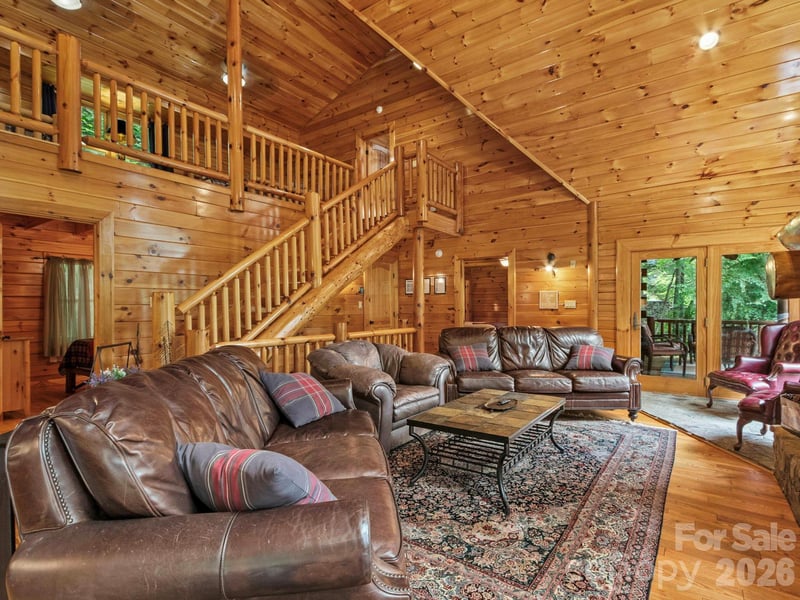 475 Toe River Rd, Burnsville, NC 28714