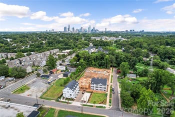 1017 Revival Row, Charlotte, NC 28208