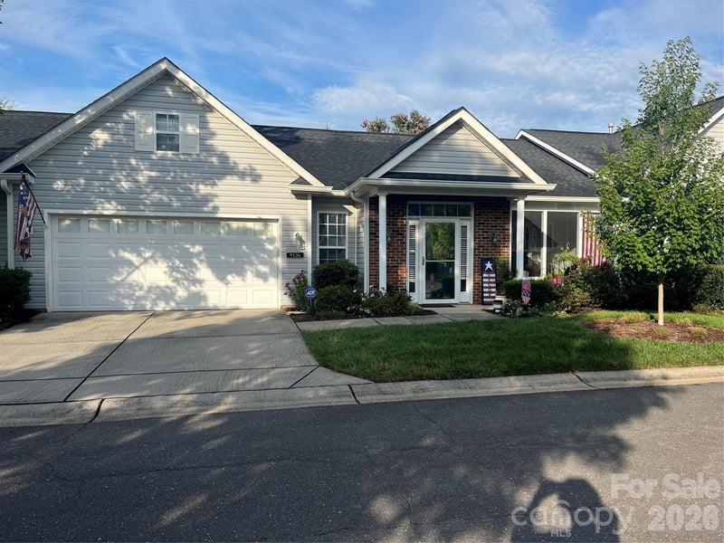 9126 Duckhorn Dr, Charlotte, NC 28277