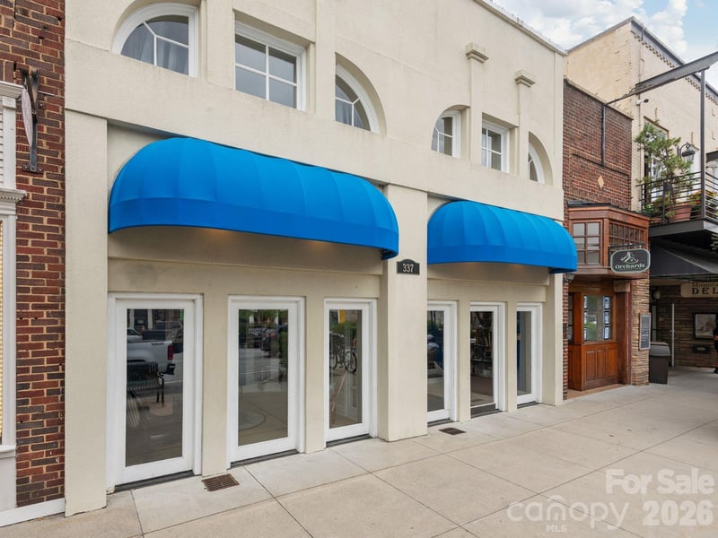 337 N Main St, Hendersonville, NC 28792