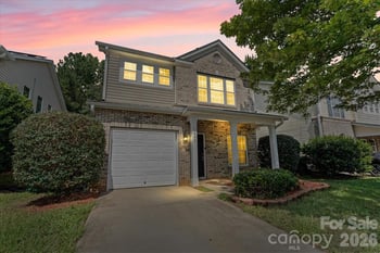 446 Tribune Dr, Charlotte, NC 28214