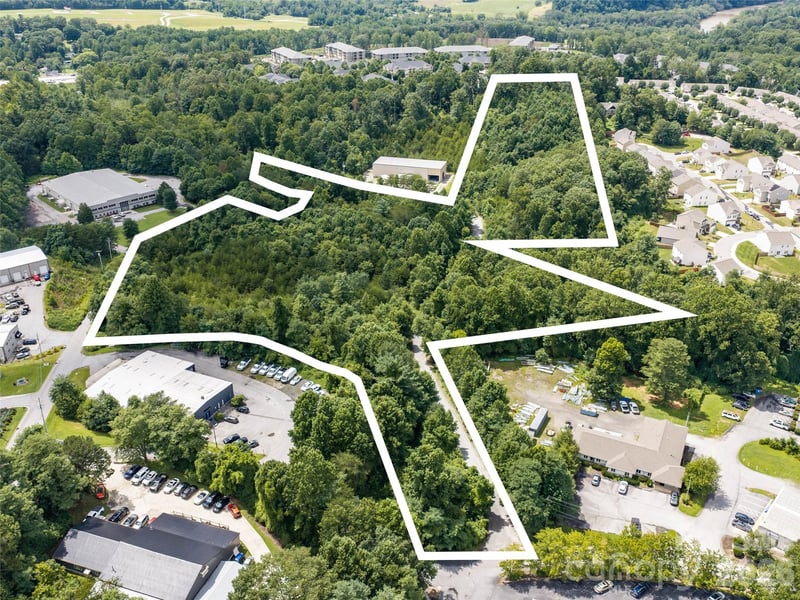22 Spiral Rd, Arden, NC 28704