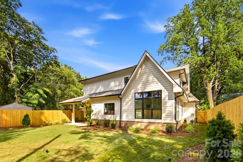 815 Manhasset Rd, Charlotte, NC 28209