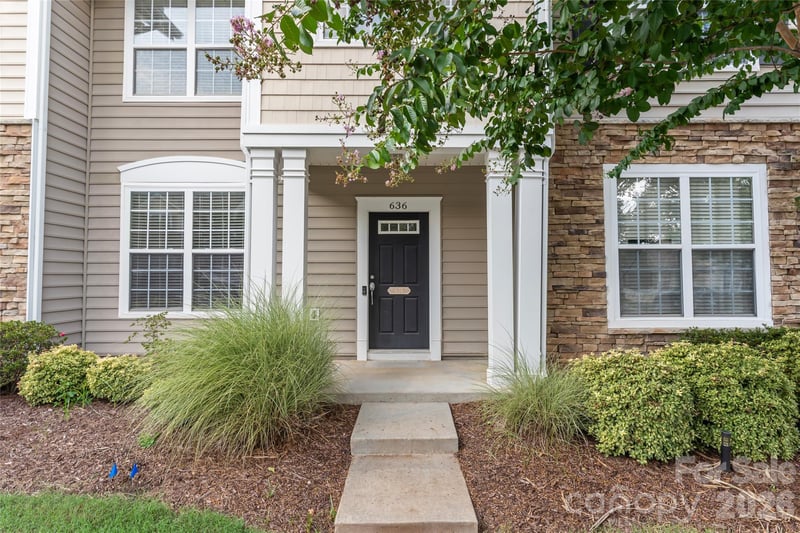 636 Brickdust Ct, Fort Mill, SC 29708