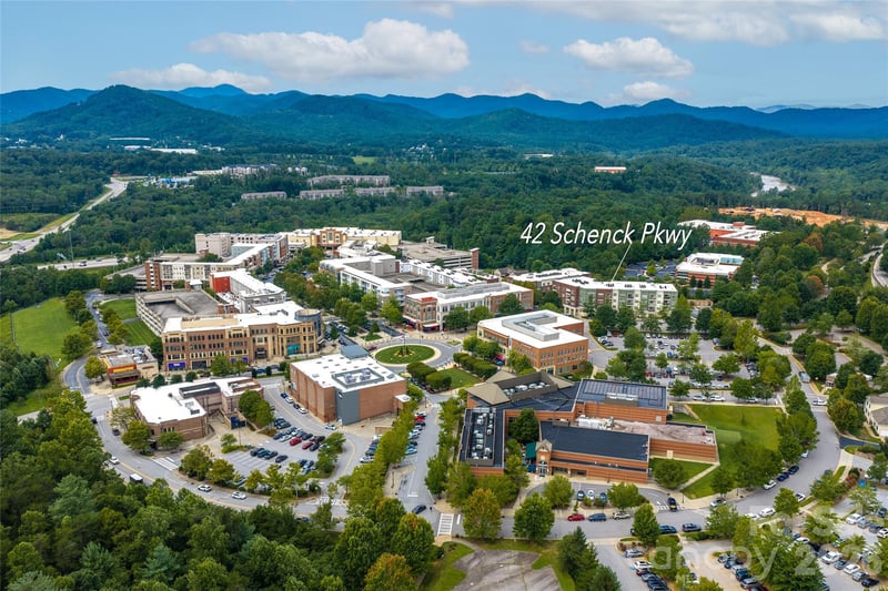 42 Schenck Pw #205, Asheville, NC 28803