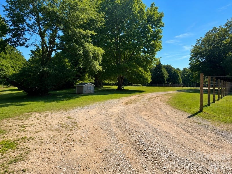 21909 Shearer Rd, Davidson, NC 28036