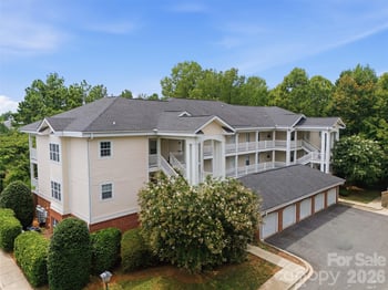 8751 Coralbell Ln, Charlotte, NC 28213