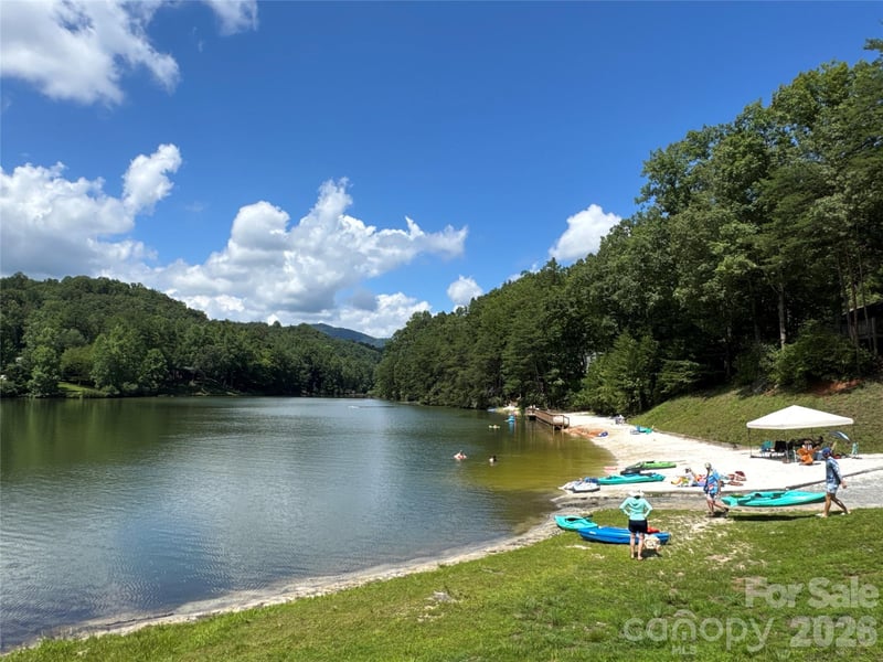 Quails Run Blvd, Lake Lure, NC 28746
