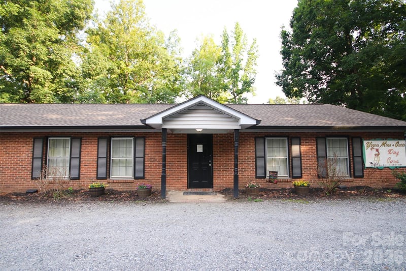 816 Congress St N, York, SC 29745