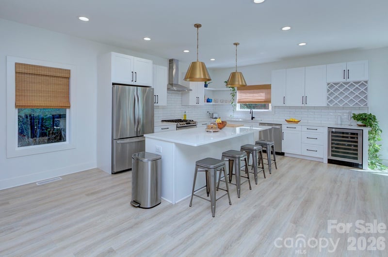 526 Seldon Dr, Charlotte, NC 28216