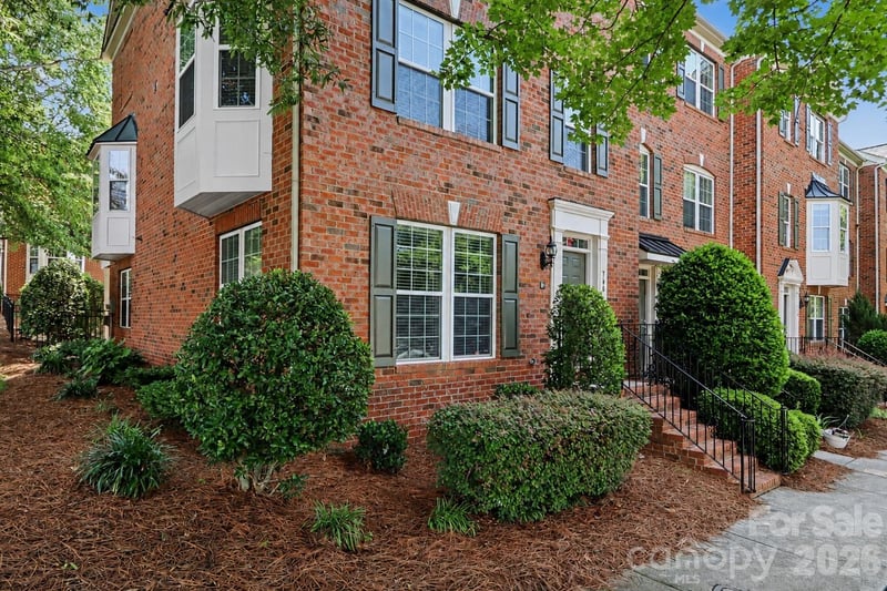 768 Naramore St, Davidson, NC 28036