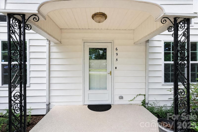 695 Wilmar St, Concord, NC 28025