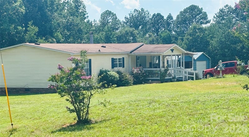 3557 Gladden Dr, Lincolnton, NC 28092