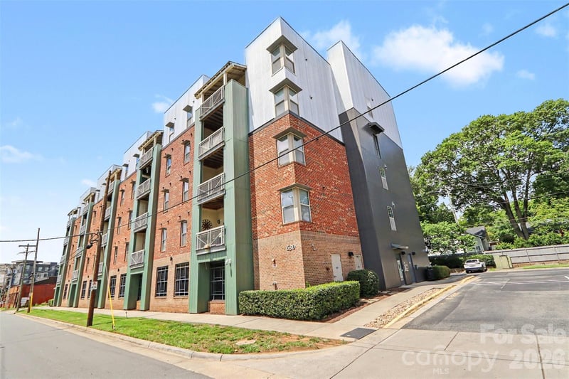 630 Calvert St #1101, Charlotte, NC 28208