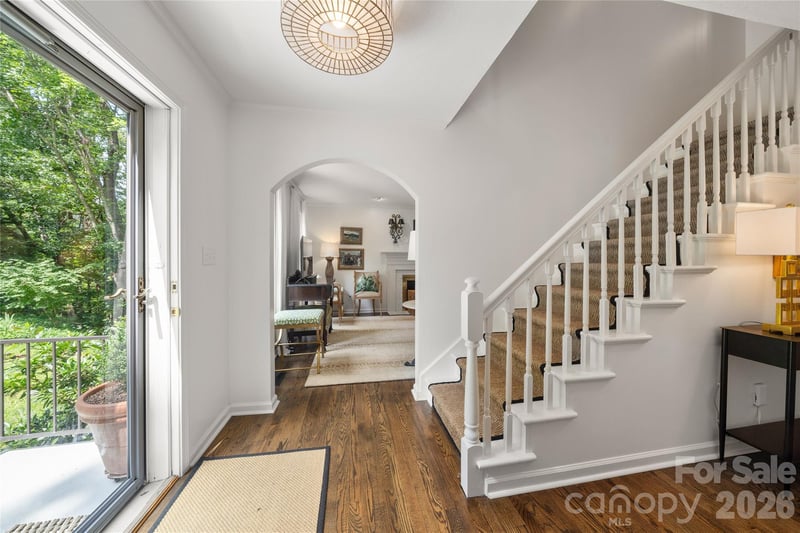 167 Skyview Cir, Asheville, NC 28804