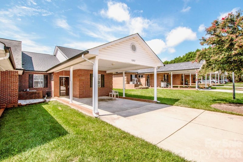 6242 Orchid Ct, Denver, NC 28037