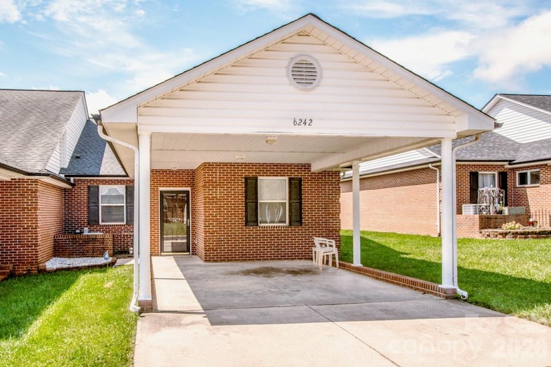 6242 Orchid Ct, Denver, NC 28037