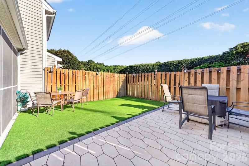 9712 Elizabeth Townes Ln, Charlotte, NC 28277