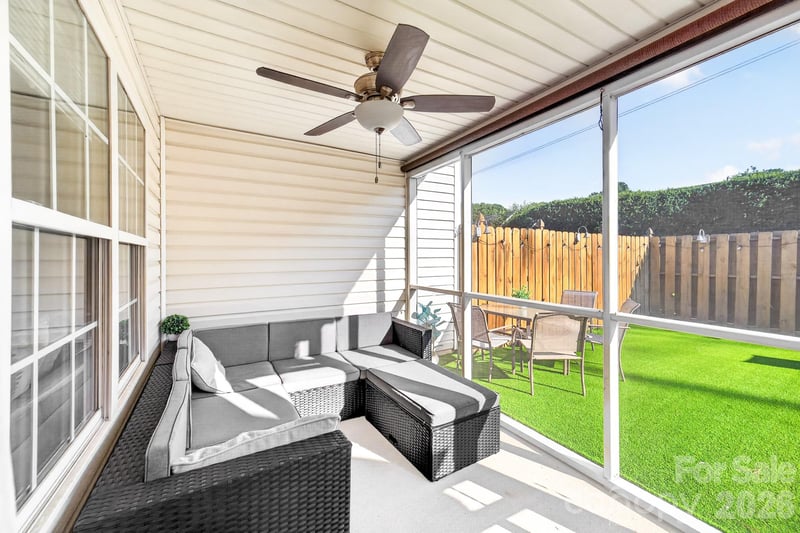 9712 Elizabeth Townes Ln, Charlotte, NC 28277