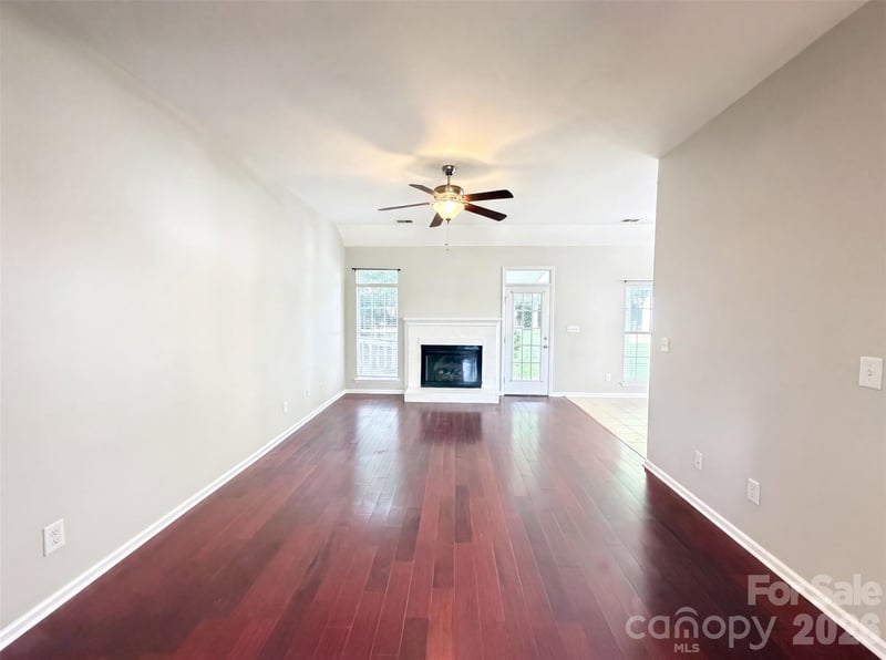 8536 Albury Walk Ln, Charlotte, NC 28277
