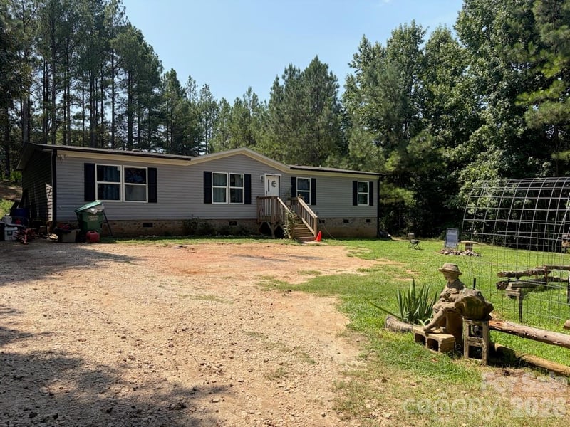 439 Hopewell Rd, Blacksburg, SC 29702