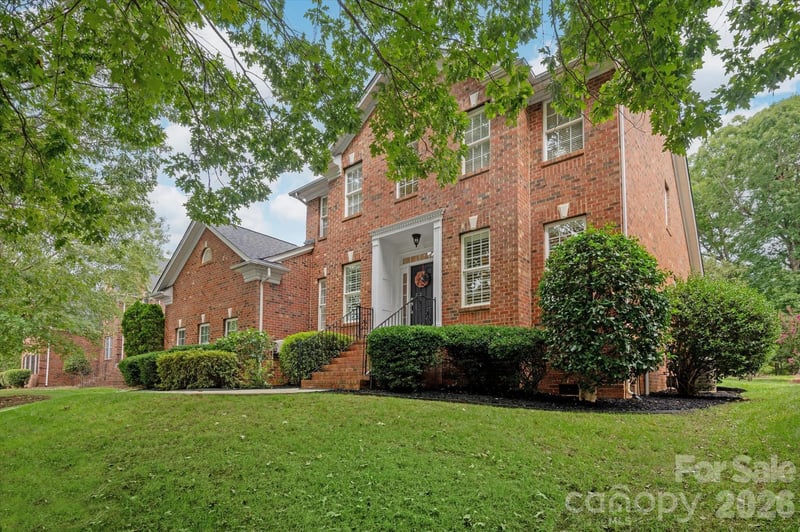 8306 Denholme Dr, Waxhaw, NC 28173